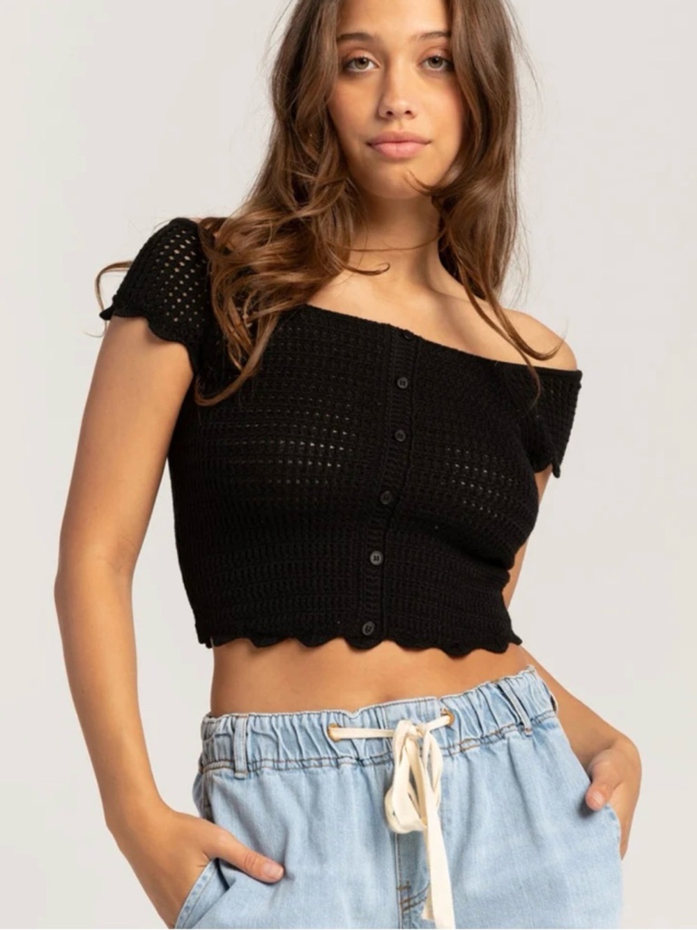 Tilly’s croquet crop top black